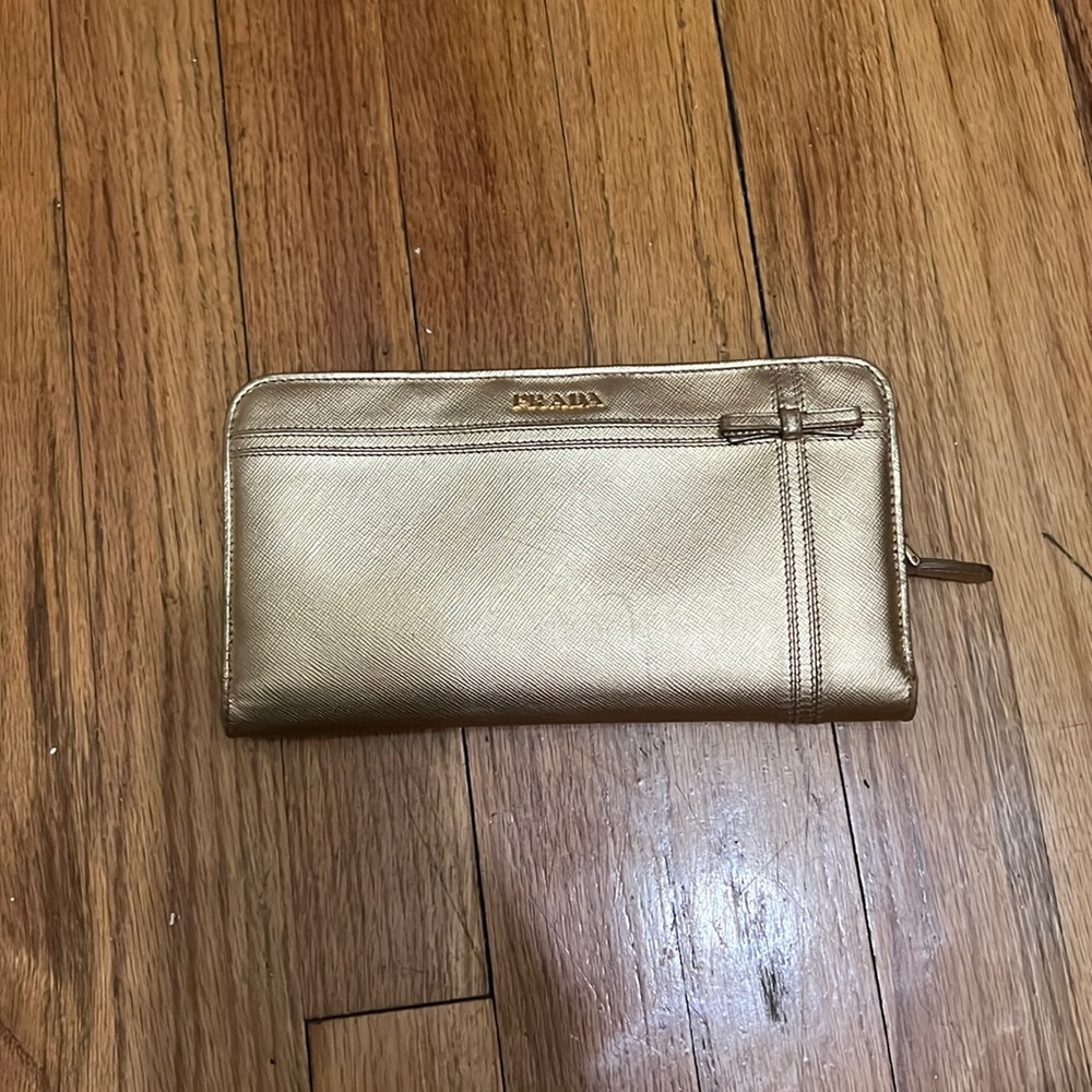 PRADA SAFFIANO GIFT Ribbon Bifold Long Wallet Long Wallet (w/ Coin Compartment)